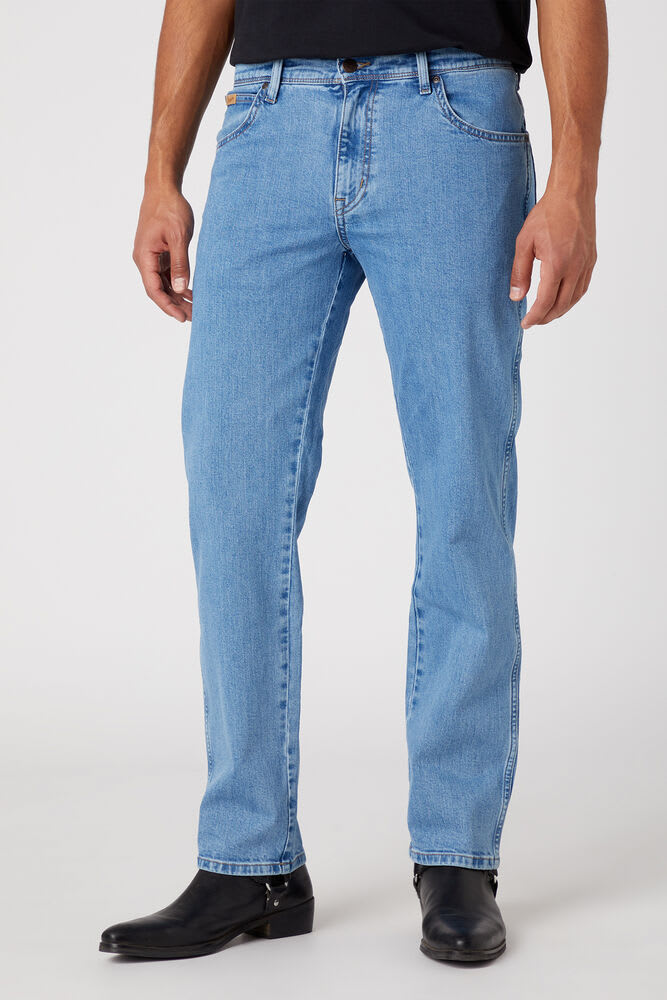 Wrangler texas stretch regular fit discount